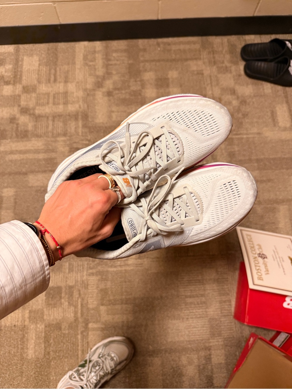 New Balance 1080s V14 - Picture 2 of 3